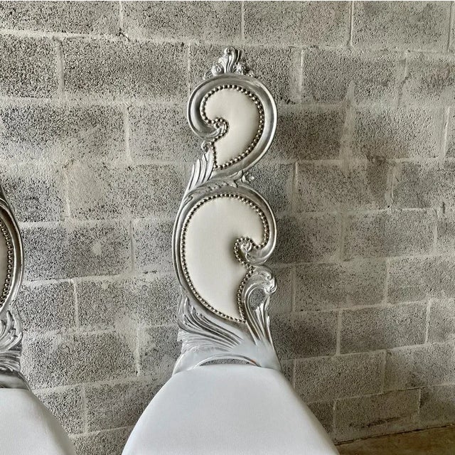 *This listing is for 1 chair only. We have 2 chairs available. Please be sure to select the correct quantity of chairs...