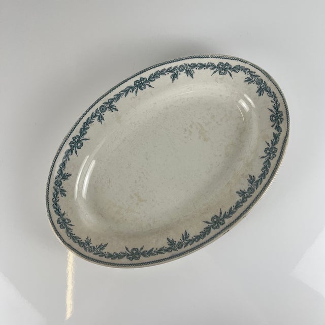Blue Oval Earthenware Platter with Lauriers Pattern from Moulins des Loups, 1900s For Sale - Image 8 of 8