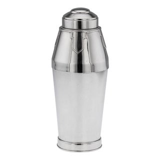 Art Deco English Silver Cocktail Shaker from Walker & Hall, 1939 For Sale