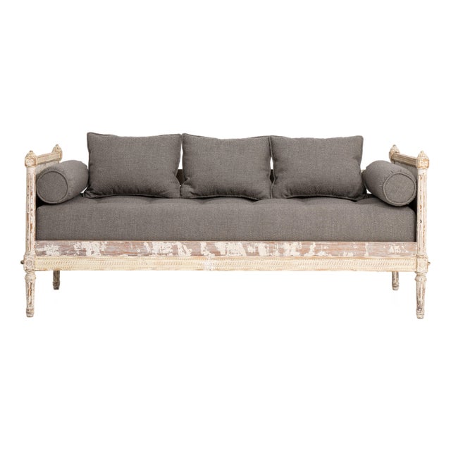 White Patinated Louis XVI Upholstered Daybed, Neoclassical Style, France, Circa 1900 For Sale