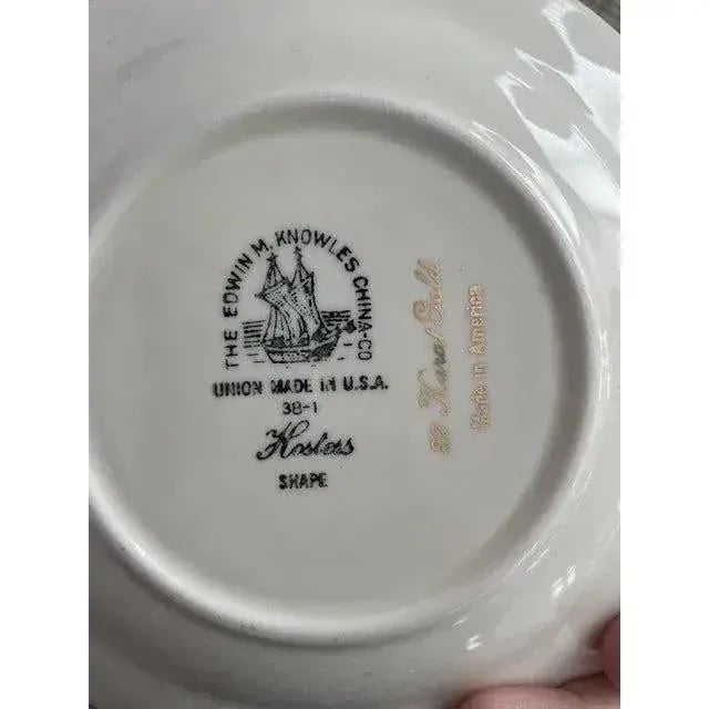 Ivory Vintage 22 Karat Gold Tea/Coffee Cup & Saucer- 8 Sets For Sale - Image 8 of 12