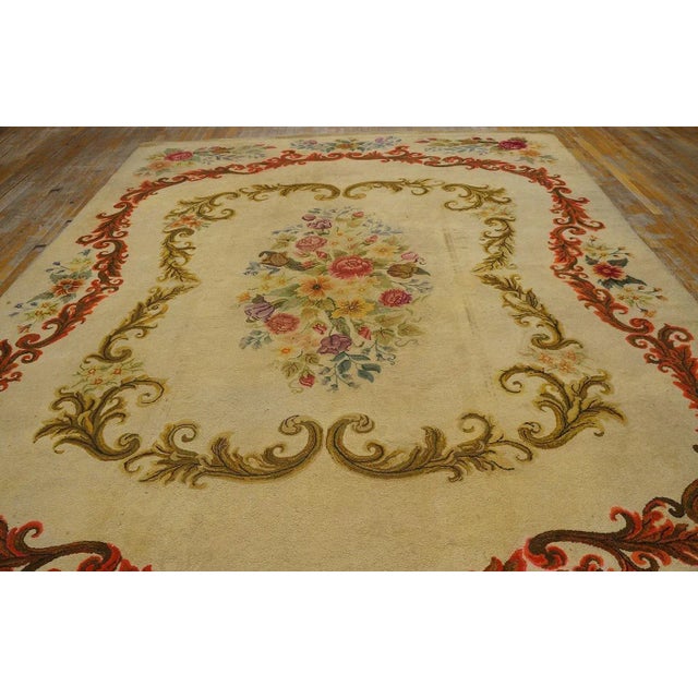 1930s American Hooked Rug ( 9' x 11'8" - 275 x 355 cm ) For Sale - Image 9 of 10
