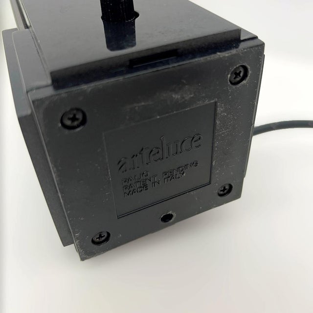 Italian Palio Table Lamp by Perry King for Arteluce, 1980s For Sale - Image 6 of 7