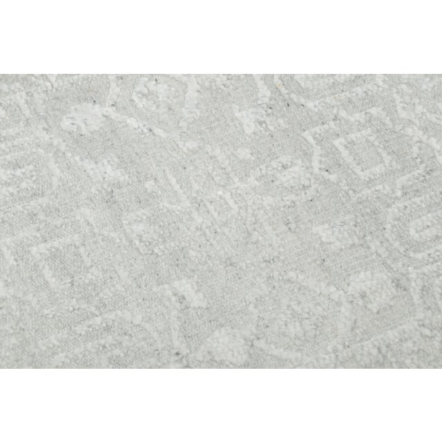 Rug & Kilim Contemporary High-Low Wool Geometric Gift-Sized Rug by Rug & Kilim, India For Sale - Image 4 of 4