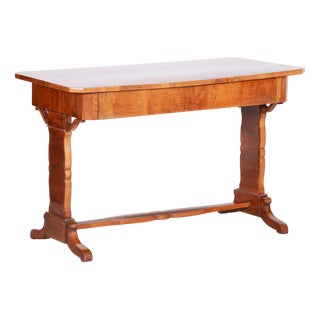 Biedermeier Table in Walnut, 1840s For Sale
