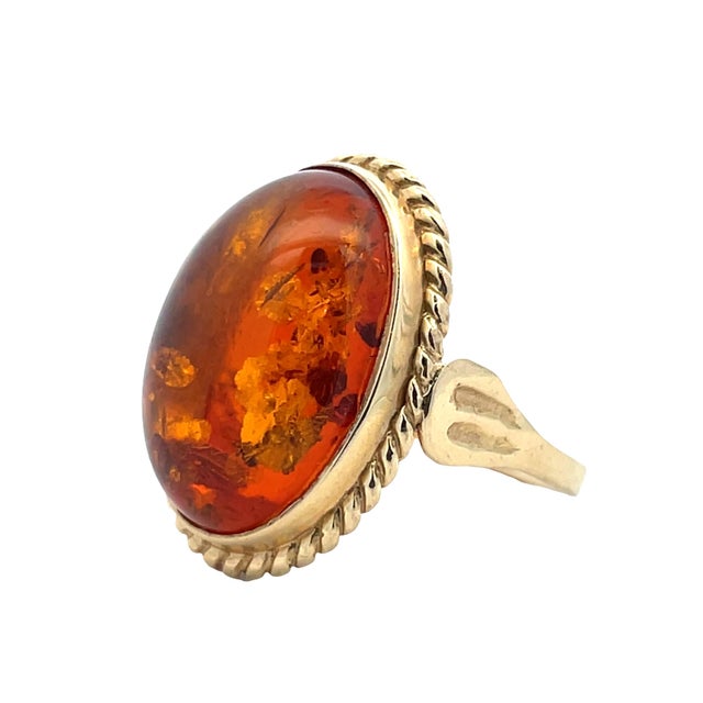 Modern Vintage 14k Yellow Gold Oval Amber Gemstone Ring, Size 7 For Sale - Image 3 of 10