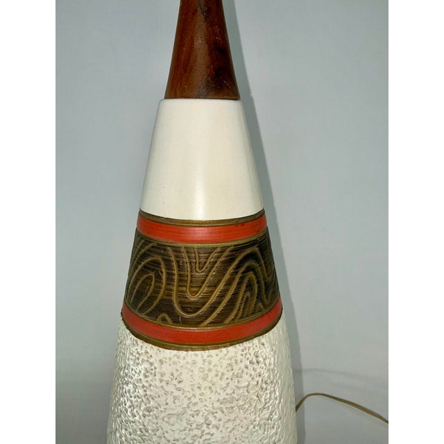 1960s 1960s Vintage Ceramic and Wood Table Lamp For Sale - Image 5 of 8