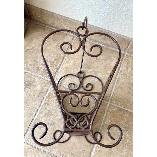 Metal Late 20th-Century French Market-Inspired Banded Lattice Iron Media Stand For Sale - Image 7 of 12