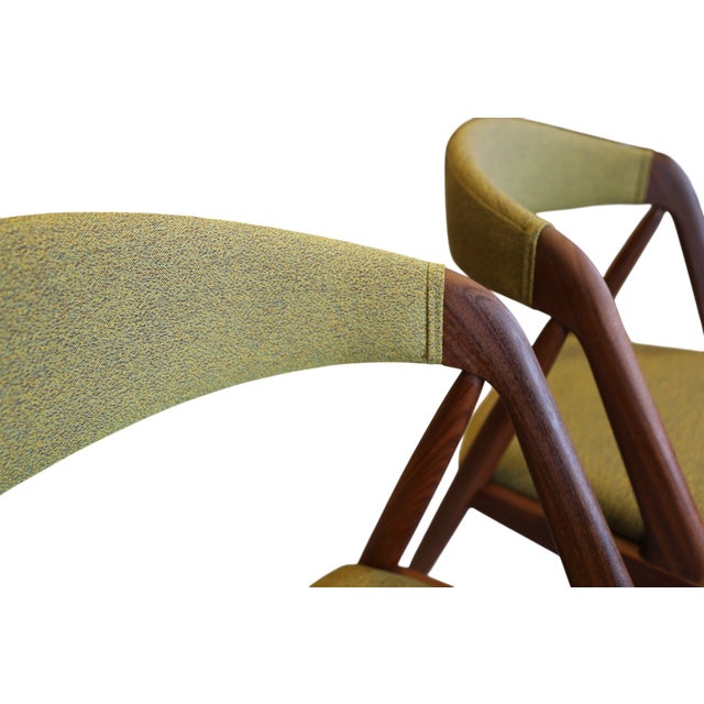 Model 31 Chairs in Teak and Wool Fabric by Kai Kristiansen for Schou Andersen, 1960s, Set of 4 For Sale - Image 14 of 17
