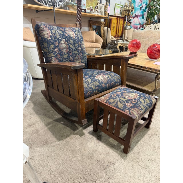Experience the enduring craftsmanship and timeless appeal of American Arts & Crafts design with this Stickley Furniture...