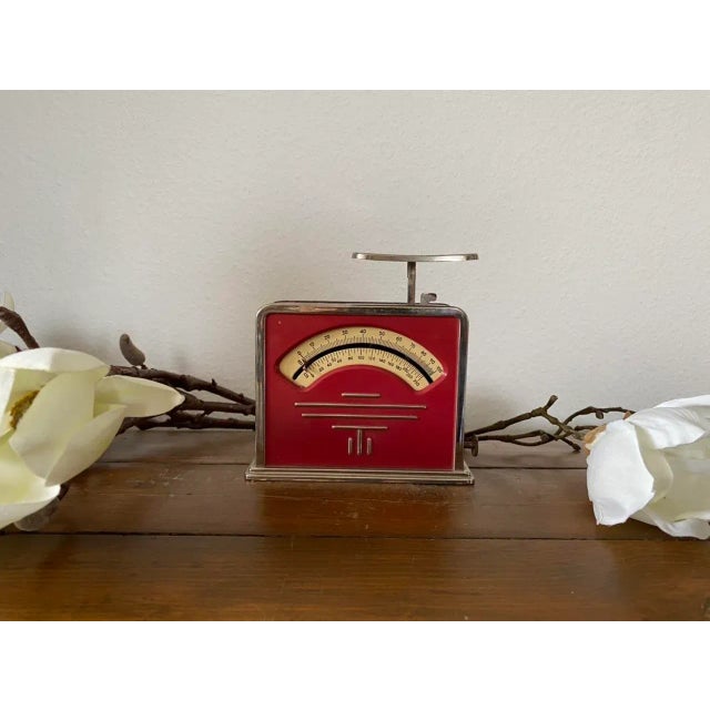 Vintage Art Deco Letter Scale from Jakob Maul, in Very Good conditions. Designed 1920 to 1949 This piece is attributed to...