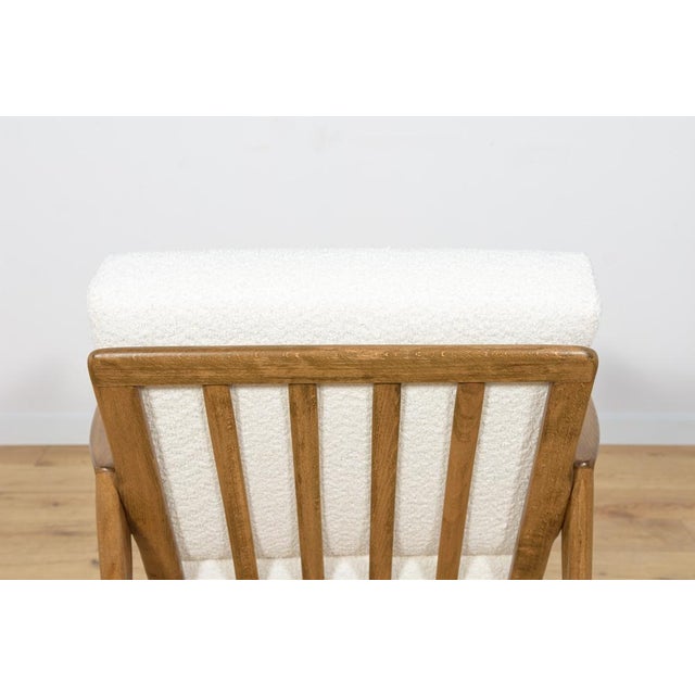 Wood Mid-Century Model 300-139 Armchair from Swarzędz Factory, 1960s For Sale - Image 7 of 15