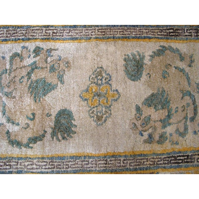Early 20th Century 1930s Ivory Foo-Dog Antique Chinese Tibetan Rug 3'x5' 7" Handknotted Wool Carpet For Sale - Image 5 of 7