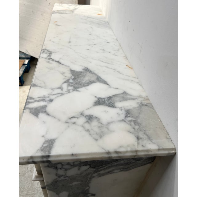Louis XVI Style Fireplace in White Carrara Veined Marble, 19th Century For Sale - Image 4 of 16