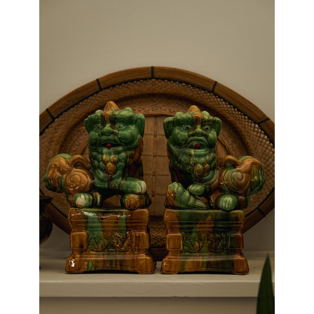 Rare Mid-Century Modern Chinese Ceremic Food Dogs in Vibrant Sancai-Style Green & Amber Drip Glaze For Sale - Image 12 of 12