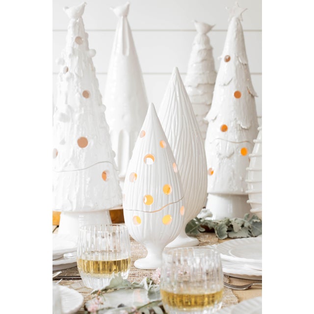 White VIETRI Foresta White Large Tree with Ribbon & Gold Star For Sale - Image 8 of 13