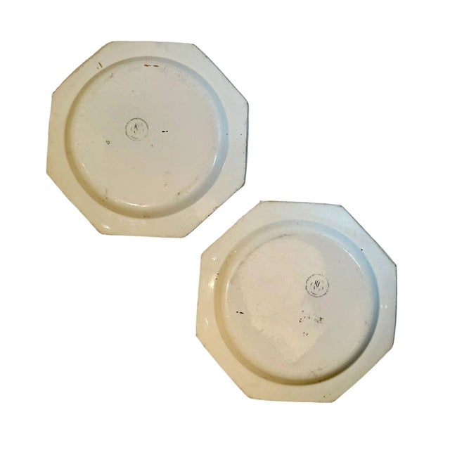 A pair of Creil Theo's plates in the neoclassical style with the cut corners. France, 1810 to 1820.