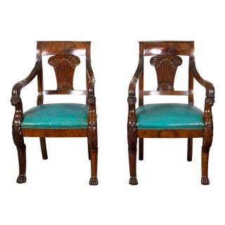 Pair of English Regency 1840s Mahogany Chairs with Ionic Capitals and Griffons For Sale