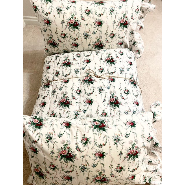 Ralph Lauren Rare “Elaine Floral” Reversible Queen Comforter Late 20th Century Excellent Condition. For Sale - Image 11 of 12