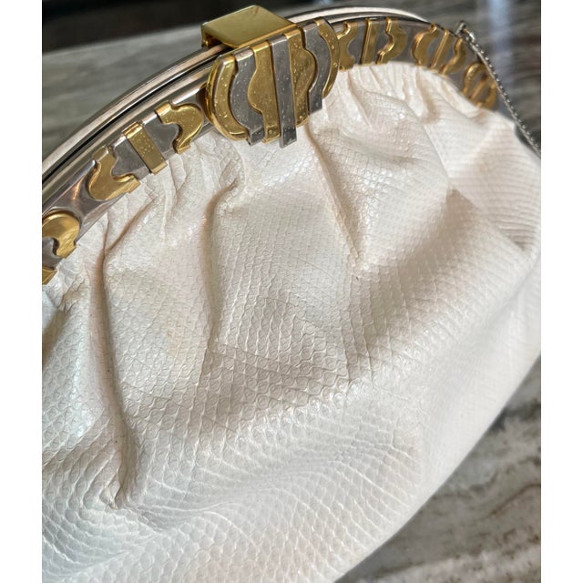 Judith Leiber Style Ivory Karung Snake Clutch With Two Toned Clasp For Sale In New York - Image 6 of 8