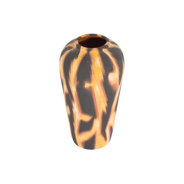 A 1988 studio pottery vase by the American artist William Itter (1942-2025). This vase features an abstract, hand-painted,...