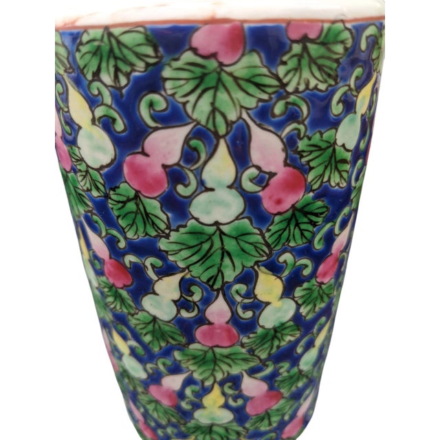 Vintage Chinese Hand Painted Porcelain Brush Pot Vase For Sale In Charlotte - Image 6 of 9
