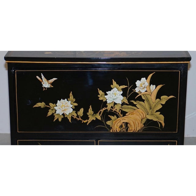 Vintage Chinese Chinoiserie TV Media Stand in Black Lacquered Paint with Bird & Flowers For Sale - Image 10 of 18