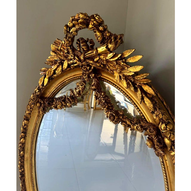 Italian Oval Wall Mirror – Gold Leaf Frame With Flowers For Sale In Miami - Image 6 of 9