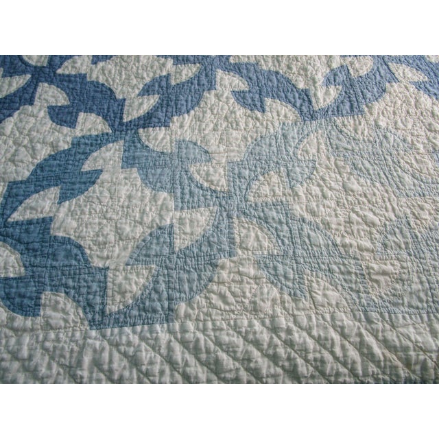 Drunkards Path Handmade Patchwork Quilt Blue White Faded Damaged Full Size Vintage 1940's For Sale - Image 12 of 18