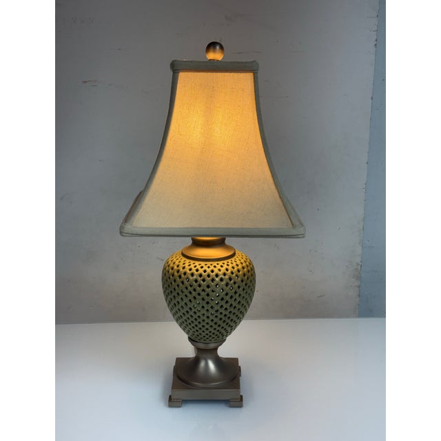 Hollywood Regency Lattice Ceramic Table Lamp For Sale - Image 4 of 12