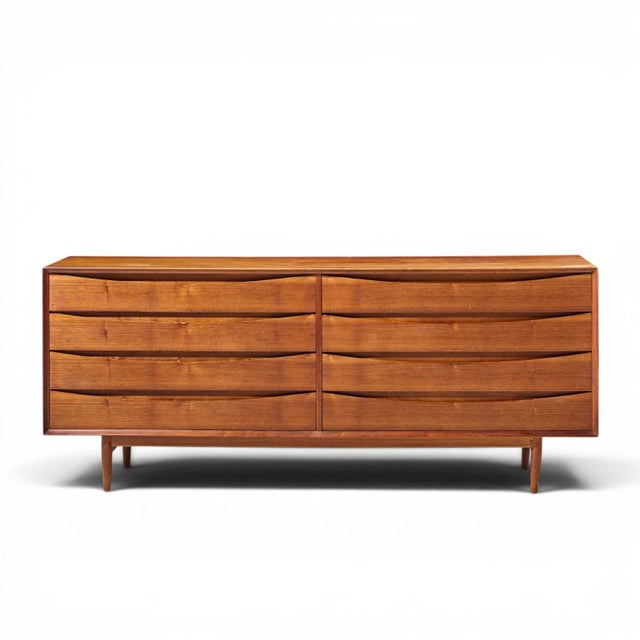 Arne Vodder for Sibast Triennale Mid Century Danish Teak 8 Drawer Dresser This lowboy measures: 77.5 wide x 19.5 deep x 32...