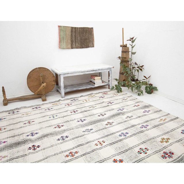 Vintage Modern Turkish Adana Kilim Rug For Sale In Los Angeles - Image 6 of 7