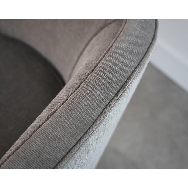 Gray Set of Swivel Chairs in Walnut and Linen by Harvey Probber, C. 1950s For Sale - Image 8 of 10