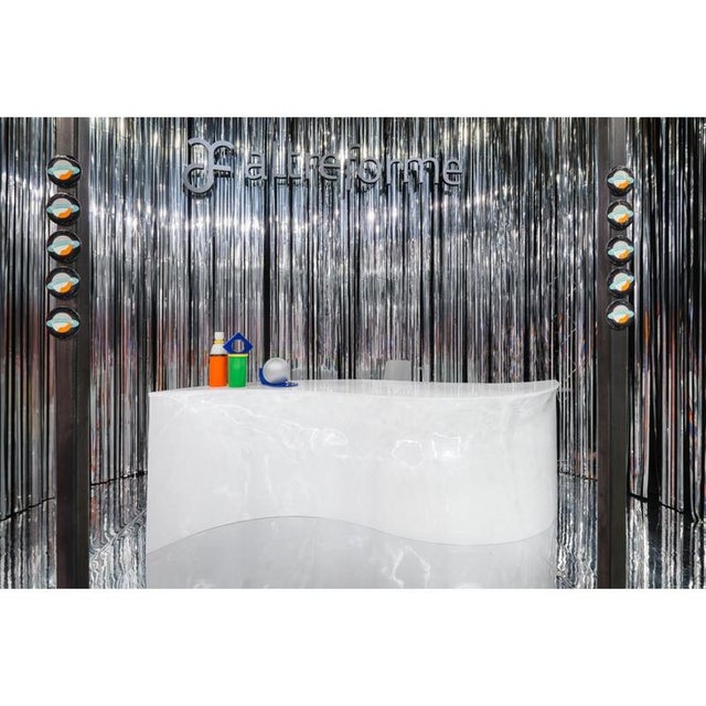Metal Mariù Console Table in Powder-Coated Aluminum by Altreforme For Sale - Image 7 of 10