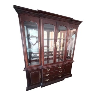 Large Chippendale Mahogany China Cabinet – Mirrored Back, Glass Shelves For Sale