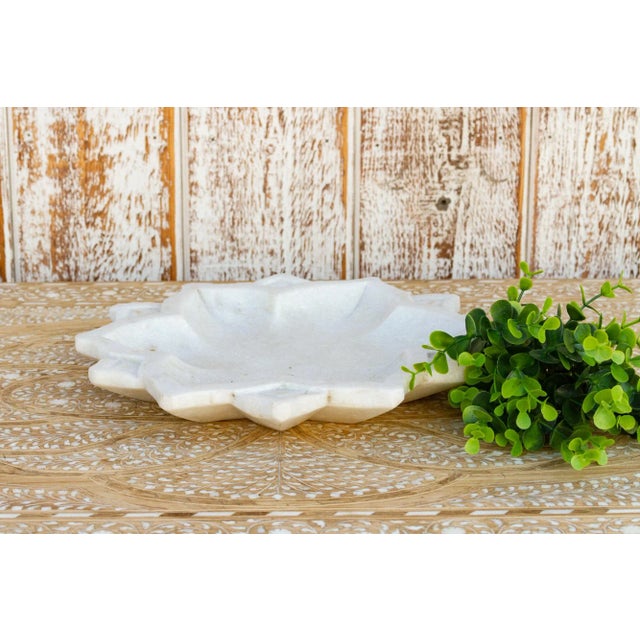1990s Kalinda Open Lotus Marble Plate For Sale - Image 5 of 6