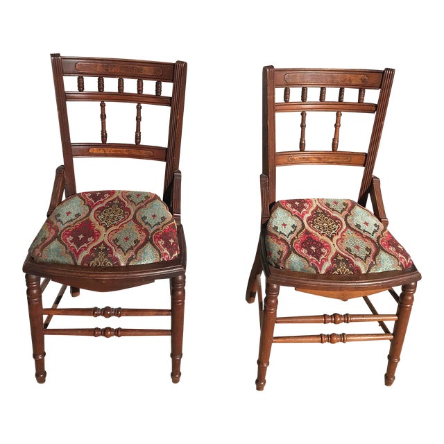 Late 19th Century Pair of Vintage Victorian Wooden Chairs For Sale