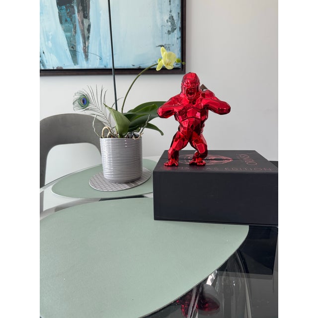 Richard Orlinski Gorilla Christmas Edition – Red Metallic Contemporary Sculpture For Sale - Image 9 of 11