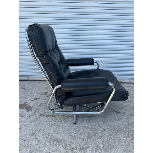 Mid 20th Century Lubra Easy Glider System Swivel Armchair For Sale - Image 4 of 7