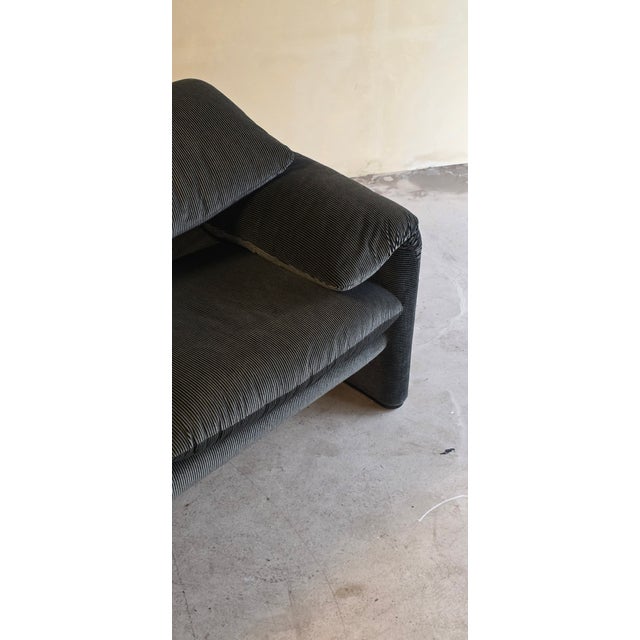 Black Maralunga 2-Seater Sofa in Black and Grey Velvet Fabric from Cassina, 1980s For Sale - Image 8 of 14
