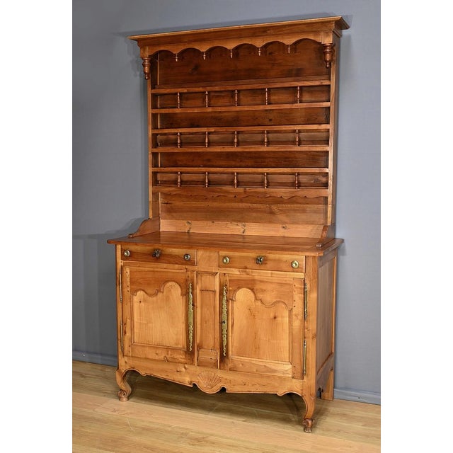 Mid 19th Century Louis XV Buffet Dresser in Blond Cherry For Sale - Image 3 of 18