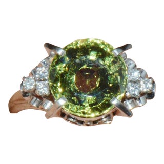 Late 20th Century Certified Natural 3.74cts vs Diamond Peridot Solid Platinum Dinner Cocktail Ring, Size 9 For Sale
