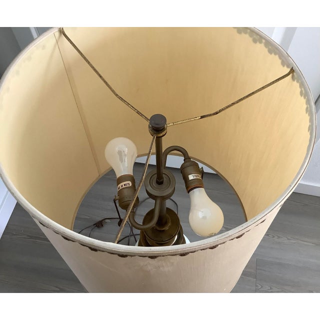 Vintage 1940s Stiffel Bronze and Porcelain Lamp For Sale In Orlando - Image 6 of 13