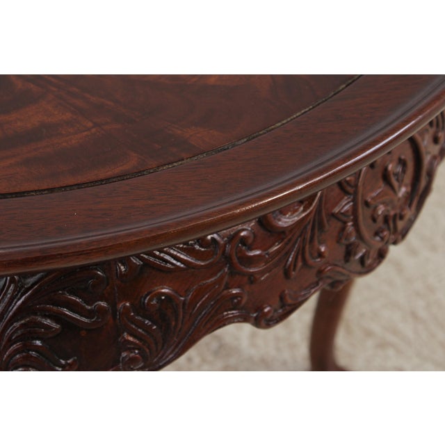 Chippendale Flame Mahogany Round Parlor Table For Sale In Philadelphia - Image 6 of 13