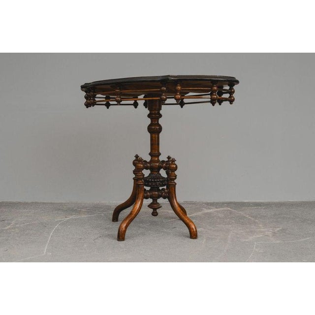 Mid-19th Century Biedermeier Salon Table in Walnut For Sale - Image 13 of 18