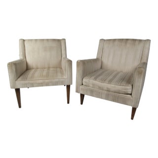 1970s Pair of Mid-Century Modern His and Hers Lounge Chairs - 2 Pieces For Sale