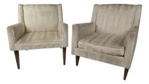 1970s Pair of Mid-Century Modern His and Hers Lounge Chairs - 2 Pieces