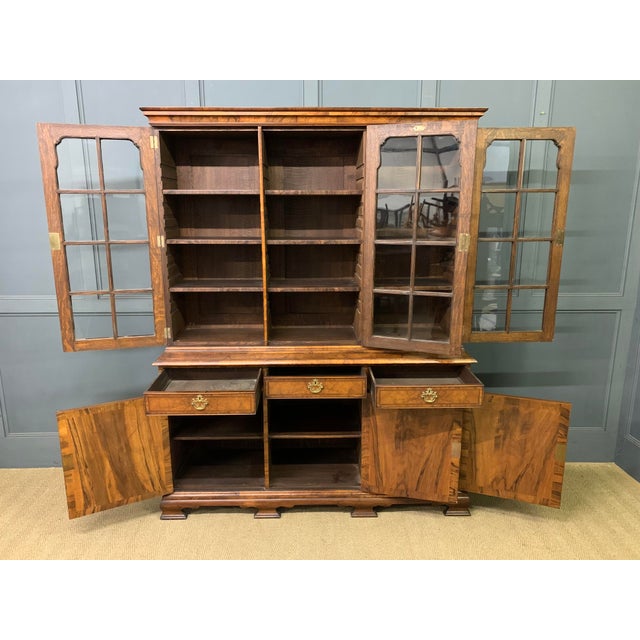 1910s Burr Walnut Bookcase from Waring & Gillow, 1910 For Sale - Image 5 of 18