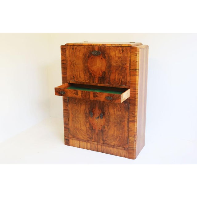 1920s Vintage Art Deco Bar Cabinet in Walnut Burl, 1920 For Sale - Image 5 of 16
