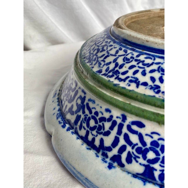 19th Century Japanese Imari Porcelain Wash Basin With Sho-Chiku-Bai Motif For Sale - Image 14 of 17